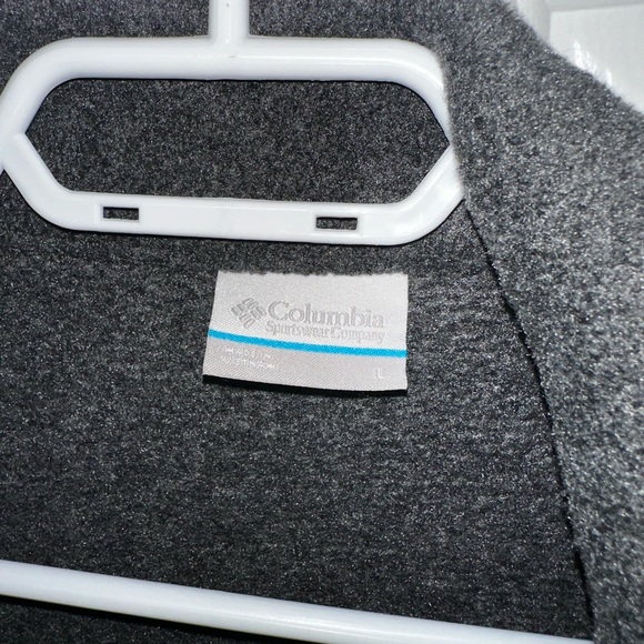 Columbia Women’s Fleece Vest - Picture 2 of 2